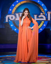 وعدنا معاكم اليوم في آخر كلام والكاش والسيارات كل يوم خلال رمضان احضرونا الساعة الواحدة صباحا بتوقيت الإمارات و Dubai Fashionista Fashion Formal Dresses Long