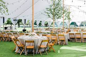 Toes in the sand, drink in hand, skin getting tanned—beach life is the sweet life. Boyne Mountain Resort Wedding Jade Sam Stellaluna Events