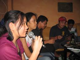 Quick Luncheon Notice in Pavia: A SNAP LUNCHEON MEETING IN PAVIA WITH  RELATIVES