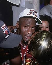 1 of none 💙 📸: @hittah_vr