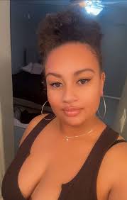 Weekends are boring lately, who wants to go theatre 😂 or come do YouTube  with my and my sister (shearmansiblings).. fun days out for YouTube @  dannyjshearman if you don't use this,