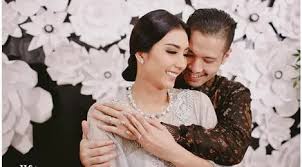 Net entertainment news 874 views3 year ago. Perjalanan Cinta Tyas Mirasih Dan Raiden Soedjono Entertainment Fimela Com