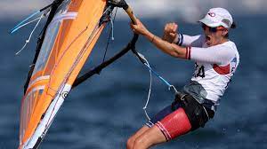 She captured two bronze medals in her respective class at t. Zrzwyc39y I6ym