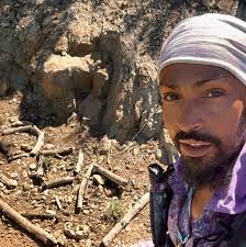 1700 miles! 🥾 Grateful for every step, muscle, and sunrise. The trail  keeps pushing and I keep walking. Onward! Peace, Love & All That Good  Stuff! ✌🏽🫶🏽🥾 #PCT2025 #PacificCrestTrail #PCTThruHike #1700Miles #