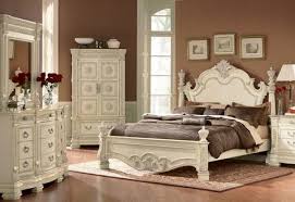 The dorada ii queen poster bed will bring your master quarters back into the rococco era with its intricate detailing and rolling curves. Cute Antique Grey Bedrooms Antique Vintage Bedroom Furniture Sets Vintage Bedroom Furniture Bedroom Vintage Silver Bedroom Furniture