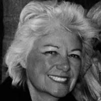 Julie Volpe's Instagram, Twitter & Facebook