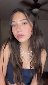 Paula Meeker's Instagram, Twitter & Facebook