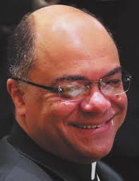 Youthful face of mercy can change the world, says pope