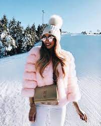 Cute Cozy Pink Jacket With All White Winteroutfits Winterkleding Outfits