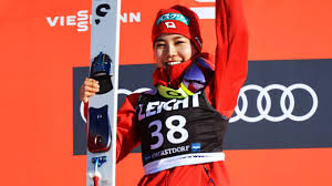 Marita kramer (born 25 october 2001) is a dutch born austrian ski jumper. Nordische Ski Wm Oberstdorf 2021 Sara Takanashi Und Marita Kramer Dominieren Trainings Skispringen Com
