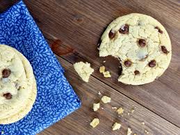 Cookies Vegans A La Facon Mie Caline Apprenons Ensemble Les Bases De La Patisserie Vegetale En 2020 Cookies Et Biscuits Recette Gateau Vegan Recettes De Dessert Vegetalien