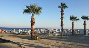 Si bien chipre se adhirió a la ue como una isla dividida de facto, toda su superficie es territorio de la ue.los turcochipriotas que tengan —o puedan optar a tener— documentos de viaje de la ue son ciudadanos de la ue. O Que Fazer Em Larnaca E Dicas Uteis Sobre O Chipre Projeto 101 Paises