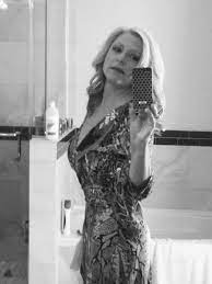 Debra heeft geen favoriete shops. Dirty John Part 1 The Real Thing Los Angeles Times