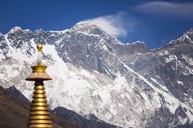 In early 2016, davidson first began talking with gloria about attempting everest again. 60 Years After Man First Climbed Everest The Mountain Is A Mess Time Com
