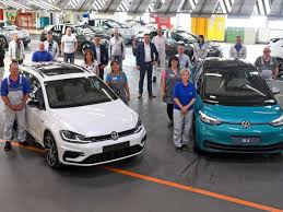 Bro jeep december 14, 2020 golf. Wehmut Bei Vw Werkern Der Letzte Verbrenner Aus Zwickau Wirtschaft