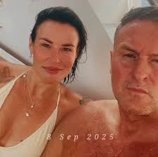 Anyone know what's going in to the old CJs shop in Killay?