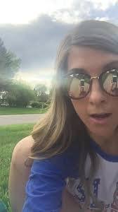 Amanda Heberling's Instagram, Twitter & Facebook