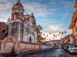 Hoteles económicos y actividades imperdibles para viajar al pueblo mágico de tepoztlán, en pareja. Tepoztlan Pueblo Magico En Estado De Morelos Tepoztlan Morelos Viajes Territorio Mexicano