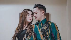 Jaka akan membagi lagu per kluster, kamu bisa langsung ke. Before Marriage Nella Kharisma Dory Harsa Tukang Kendang Since High School Ngojek Archyde