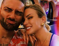 Diego Val grita su amor por Leslie Shaw, pero ella aún lo tiene en “etapa  de casting”