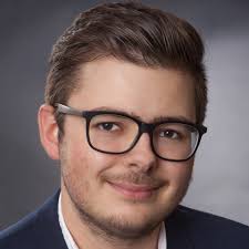 Aaron Groll's Instagram, Twitter & Facebook