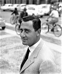 Tickets, tours, hours, address, galleria alberto sordi reviews: Il 15 Giugno Di Cento Anni Fa Veniva Al Mondo Alberto Sordi La Maschera Dell Italiano Medio Taxidrivers It