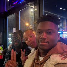 Andy Burris (@_.2000zkid) • Instagram photos and videos