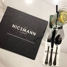 The cylinders bores were attached to the outer case at the 12, 3, 6 and 9 o'clock positions) for greater rigidity around the head gasket. Food Review Nicsmann 1940s By Lewre The Starling Mall Angie Tangerine