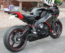 Honda cbr1000rr lover⚡️ love bikes 👊✊💨 fireblade & superbikes😈 use our hastag💥. Pin On Rockets