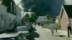 In unserem nachrichtenticker können sie live die neuesten eilmeldungen auf deutsch von portalen, zeitungen, magazinen und blogs lesen sowie nach älteren meldungen suchen. 20 Jahre Nach Der Enschede Explosion Sat 1 Nrw Die Infopage Zur Sendung