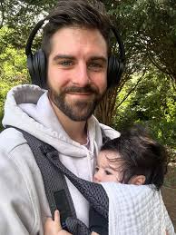 Weekend stroll with my hair twin 🌳