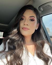 Elizabeth Cantrell (@_elizabethcantrell) • Instagram photos and videos