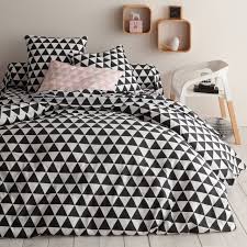 Appartement Etudiant Deco Quel Meuble Acheter Housse De Couette House De Couette Couette Noir