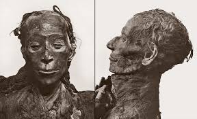 Since the ancient egyptians were tall she was probaly 6'2. Amazing Mummies King Tut S Great Grandparents