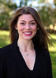 Remembering our Scars, Finding our Strength with Cantor Emma Lutz