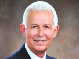 Pool plans perplex voters, Council