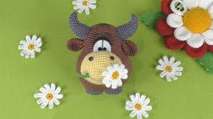 Another one from the series of lovely applique blankets by passionate crafter too! Amigurumi Bull Or Cow Crochet Tutorial