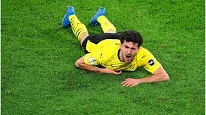 At some unknown point in his life, morey found himself in servitude aboard the flying dutchman under captain davy jones. 7zp Ux15woevem