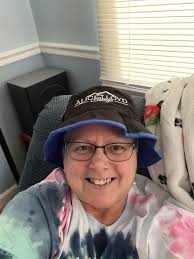 Annette Cirba Hicks (Class oh 1987), of Greensboro, North Carolina, was  eager to tell us how much she loves her new ALC bucket hat! 💙