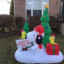 Airblown Inflatable Prototype Snoopy Christmas Scene Homemade Christmas Crafts Christmas Crafts Decorations Christmas Crafts