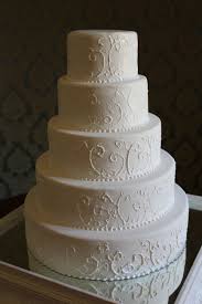 All White Wedding Cake With Piped Eyelet Lace Gambar Buku