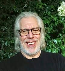 Darren Davis's Instagram, Twitter & Facebook