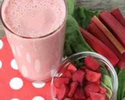 Recette De Smoothie Minceur Fraise Rhubarbe Recette Smoothie Minceur Recettes Nutribullet Rhubarbe