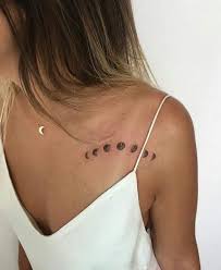 Bite The Tattoo On Your Shoulder Meaning 49 Elegant Shoulder Tattoos For Women With Style Page 20 Of 49 Shoulder Tattoos For Women Tattoos Planet Tattoos