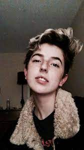 Trans Boy Aesthetic Trans Boys Trans Boy Haircut Pretty People