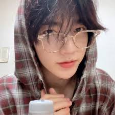 Bryn Martinez (LittlePenguin10)