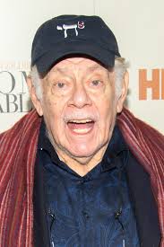 השחקן ג'רי סטילר, אביו של בן סטילר...