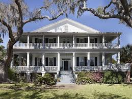 The Big Chill Antebellum House For Sale In South Carolina Hooked On Houses Big Chill Historic Homes Mansions