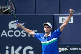 11 and doubles ranking of wo. By Staying Competitive Hurkacz Turns Tide To Top Tsitsipas In Miami