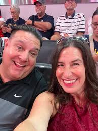 Gretchen Schott (@gretchenSchott)